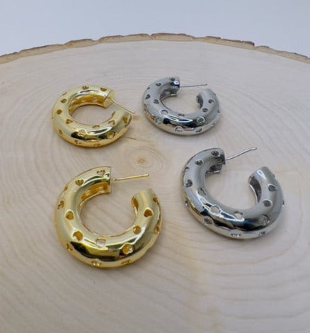 Hoop Earrings with heart shaped torquel in gold and silver