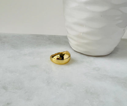 Gleaming gold dome ring - pure luxury on your finger