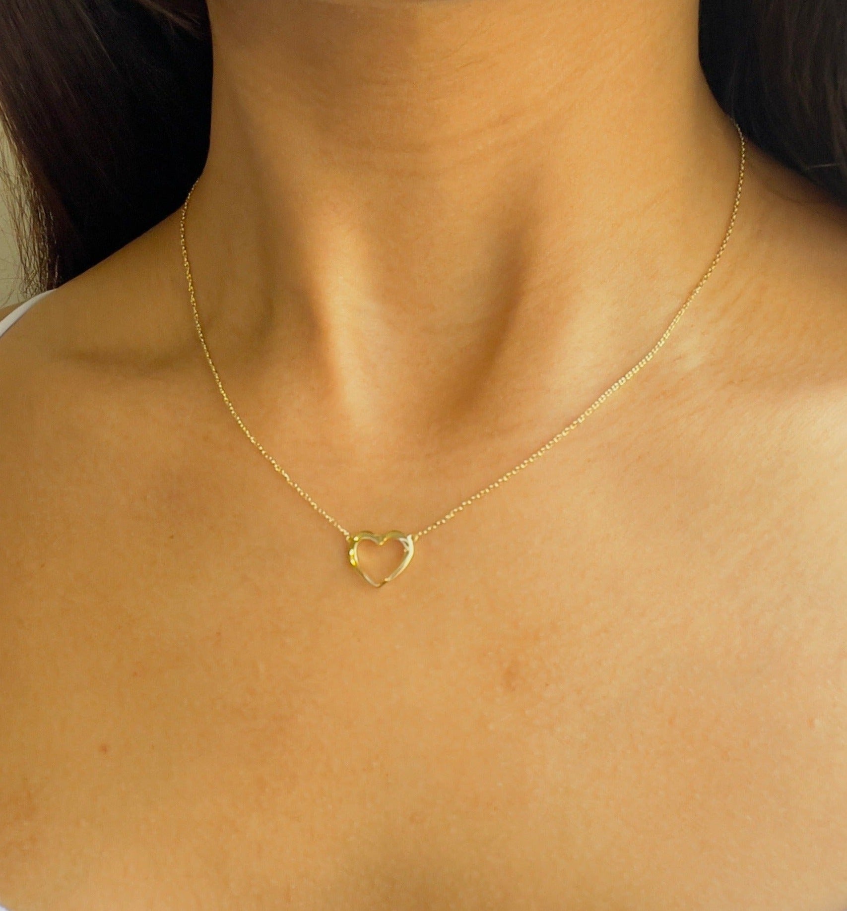 wire heart pendant necklace for women in gold