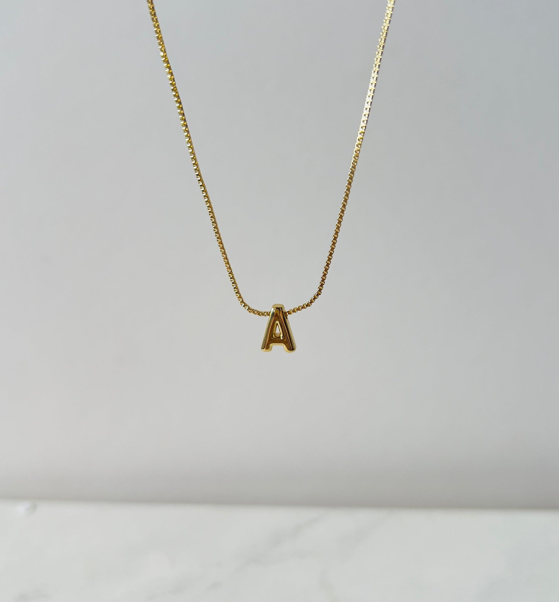 Letter A for personalized necklace in gold for women