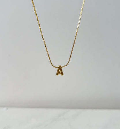 Letter A for personalized necklace in gold for women