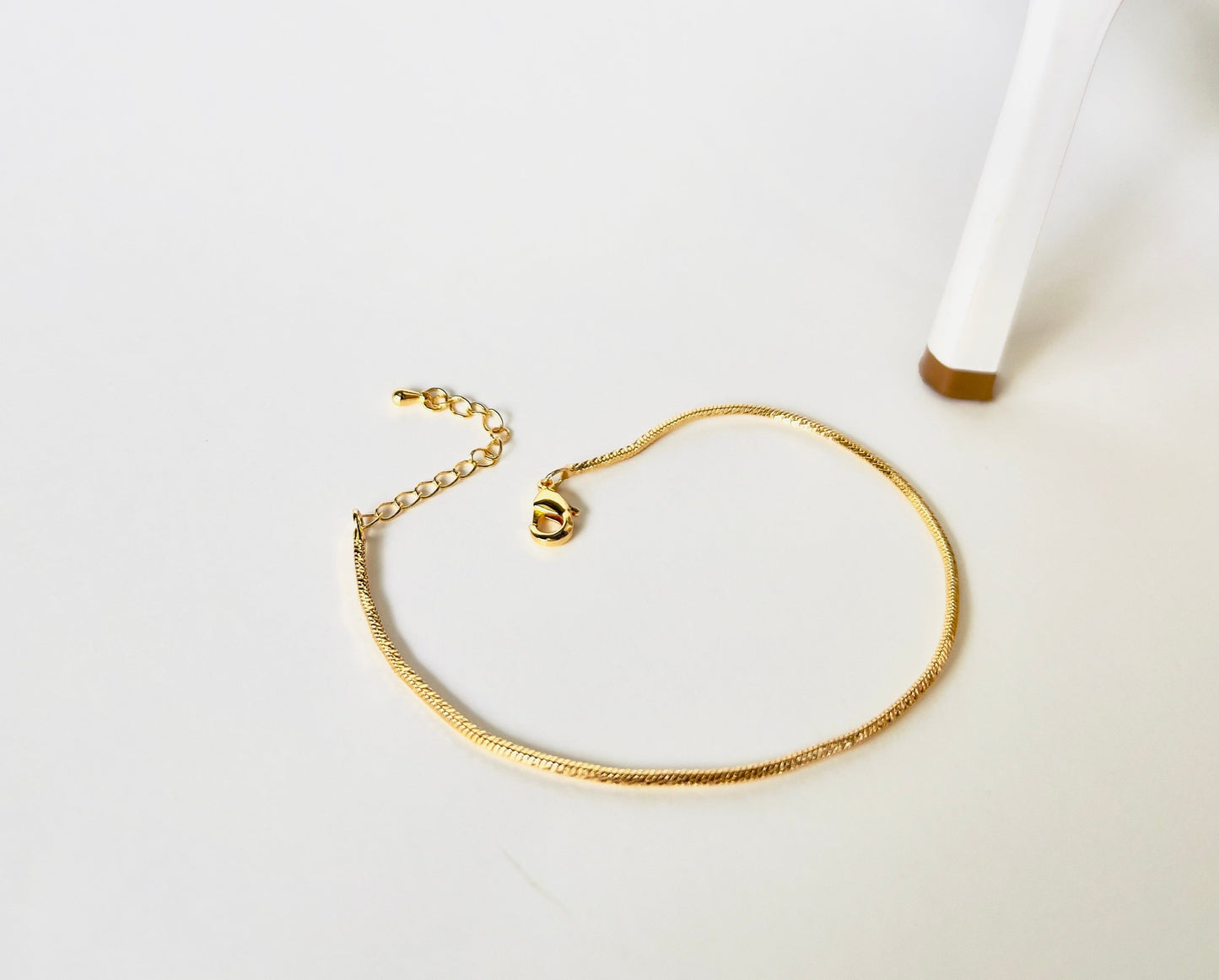 Beautiful Snake Chain Style Gold Plated Anklet